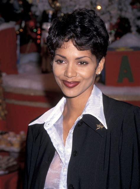 26 Pictures of Young Halle Berry